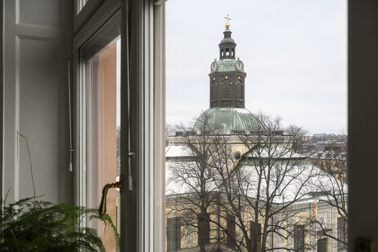 Kungsholms kyrka utanför fönstret Bergsgatan 14, 4tr